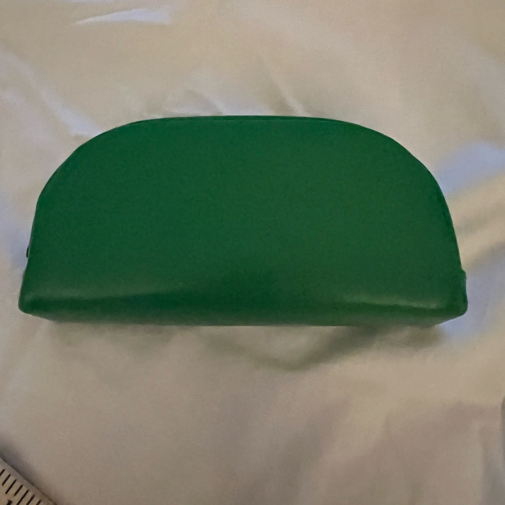 Case only Puma zippered case  No glasses - Picture 7 of 8